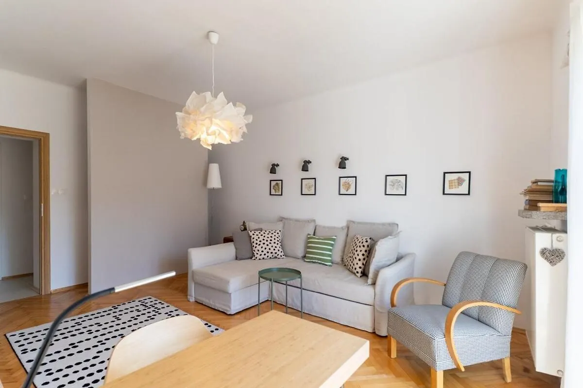 Warsaw Concierge Paryska Apartment