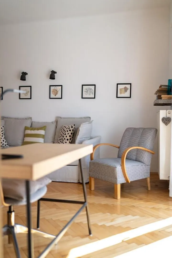 Warsaw Concierge Paryska Apartment